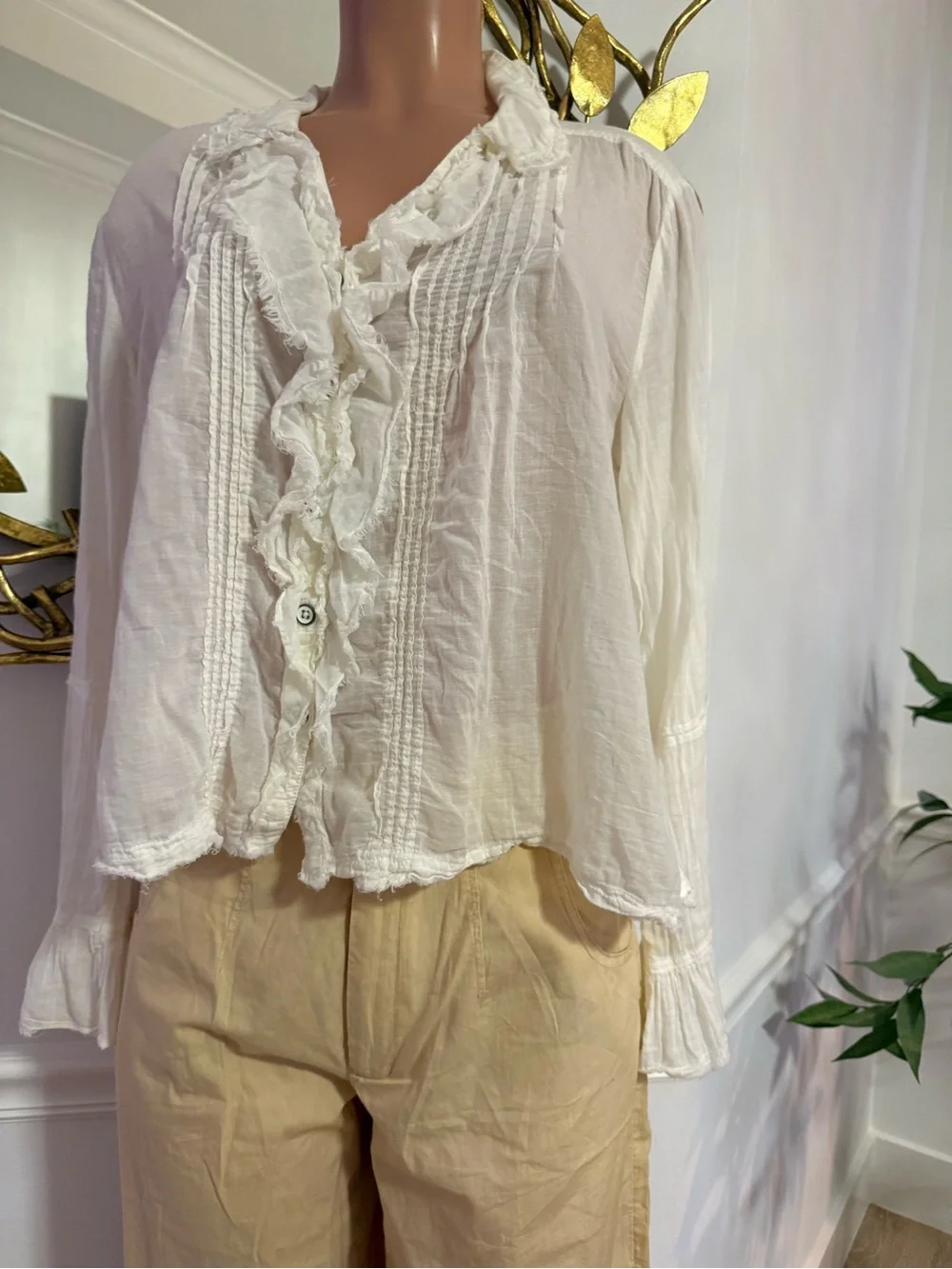 FREE PEOPLE | we the free | White Ruffled V-Neck Blouse - Picture 4 of 13